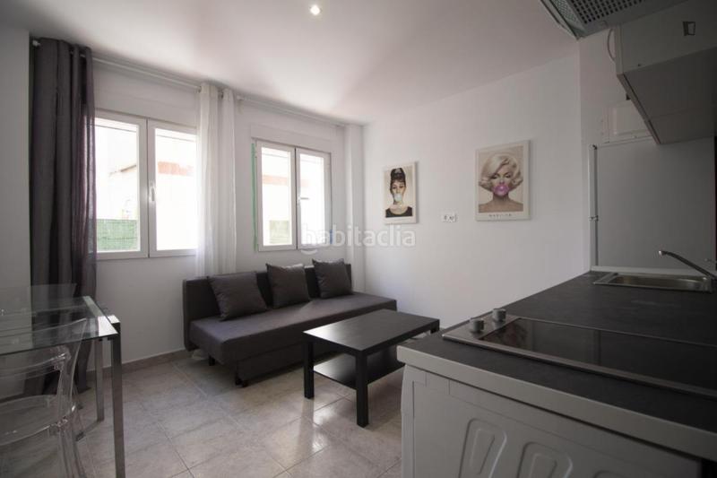Foto ead41ccb-bd5e-4b18-ae97-bb0ced0afb8f. Alquiler estudio en Berruguete Madrid