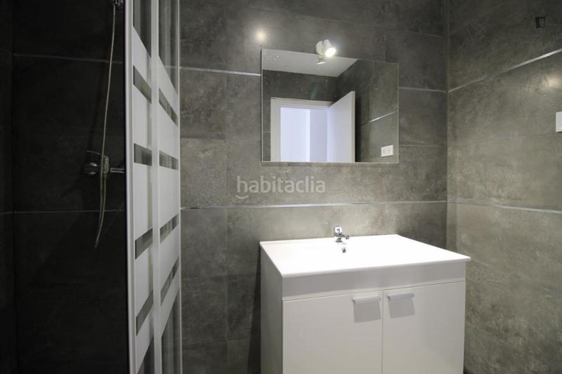 Foto f3b16ca3-d560-497e-ba63-00159ff36bb3. Alquiler estudio en Berruguete Madrid