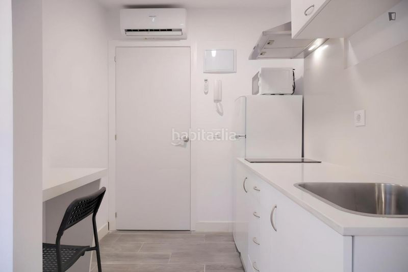 Foto 2b5627cf-e648-4a15-94c0-d7dbd9348935. Rent studio with heating in Opañel Madrid