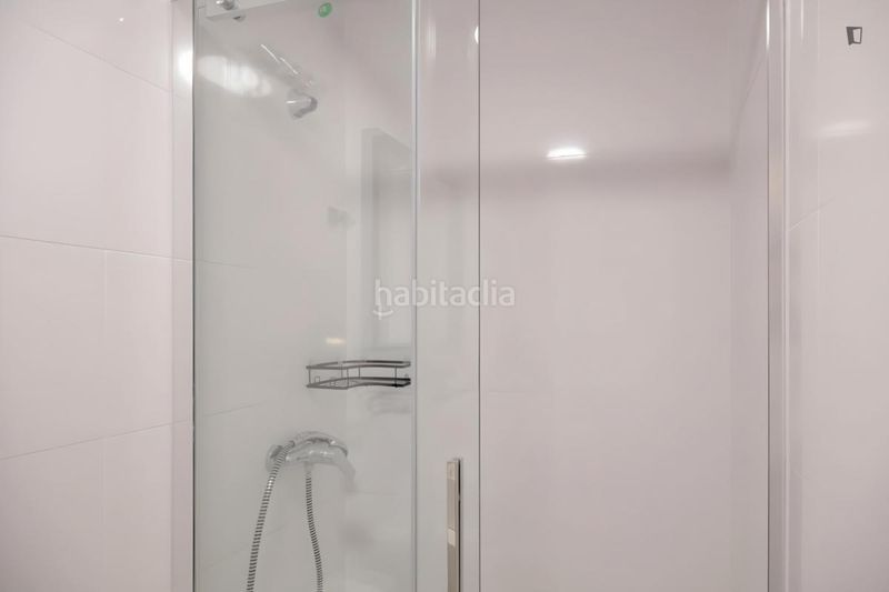 Foto ecad6441-6a9a-4920-a76e-015be047ad15. Rent studio with heating in Opañel Madrid