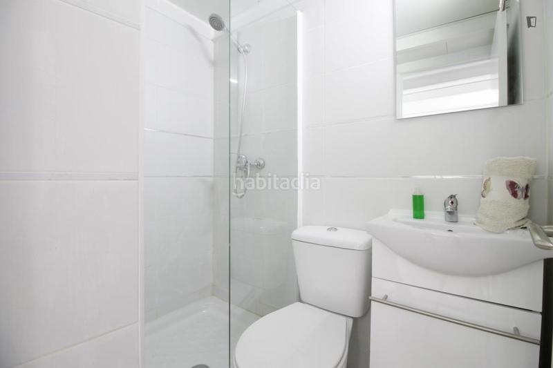 Foto 80ec6d48-91e3-4b6f-9eea-4b13bad51cd4. Lloguer estudi a Zofío Madrid