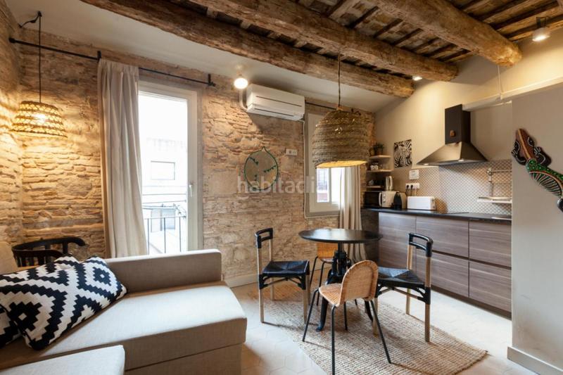 Foto 1c9f5217-f104-4eee-b36c-134e76a4a530. Location studio avec chauffage dans Gòtic Barcelona