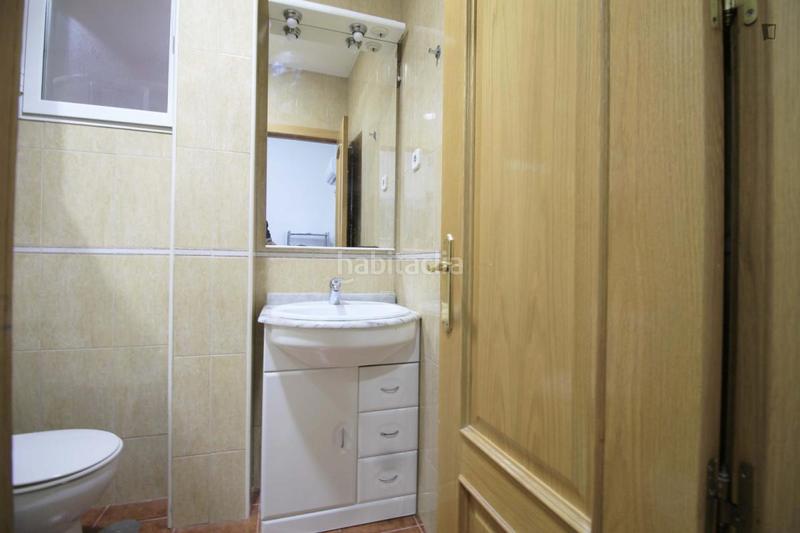 Foto 76c37c27-3f5e-4be3-94c2-a4c7465a1f69. Alquiler estudio en Arapiles Madrid