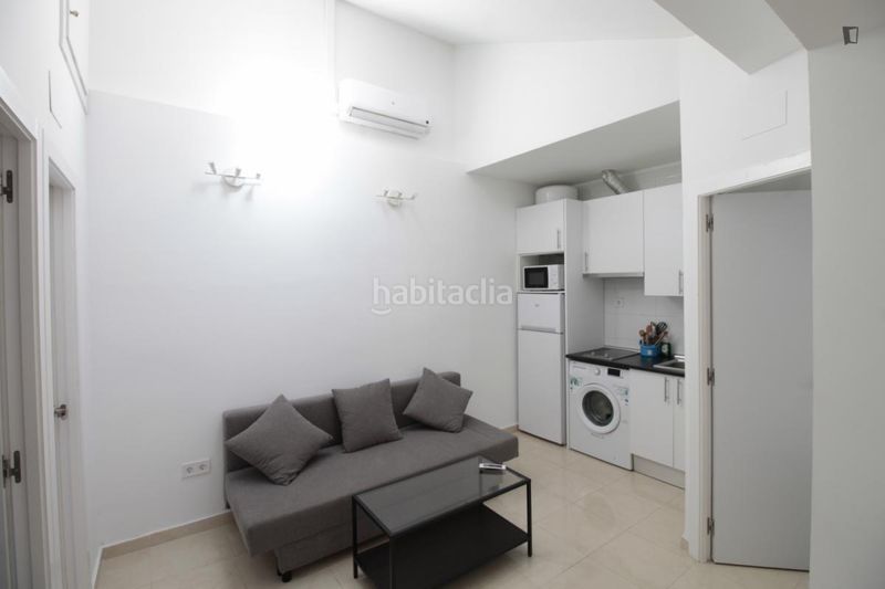 Foto 80d9a007-22a2-457b-9178-d6259835c2a5. Lloguer apartament a Zofío Madrid