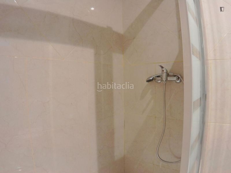 Foto 84e6d622-38b5-4216-a6c4-ba628e212aa8. Lloguer apartament a Zofío Madrid