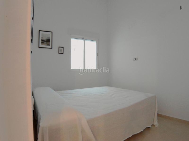 Foto b2433f8e-be00-4ace-a6cf-66b088a47fbf. Lloguer apartament a Zofío Madrid