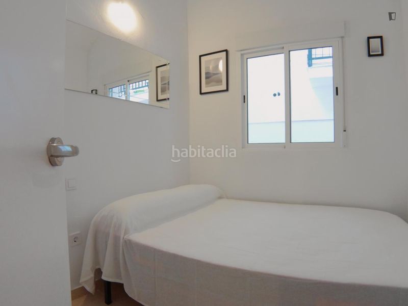Foto b3bb6128-5cad-4c82-b087-12c74d063890. Lloguer apartament a Zofío Madrid