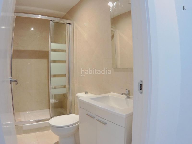 Foto d2af1b94-363c-4f44-ab2d-2970d9f01f98. Lloguer apartament a Zofío Madrid