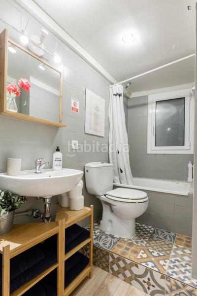 Foto b28dac7b-1192-405d-9744-682d9ff634a9. Affitto monolocale con riscaldamento in Gòtic Barcelona