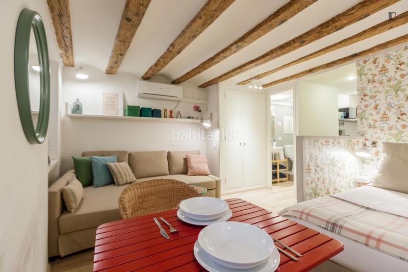 Foto e2fb7ba4-7f5b-4360-80b1-bce7df12970b. Miete studiowohnung mit heizung in Gòtic Barcelona