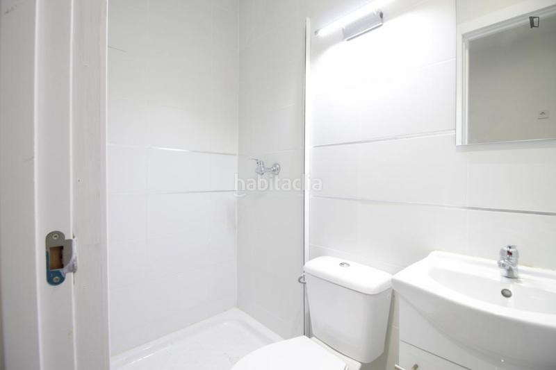 Foto bdc7331d-3b4e-41a9-8d37-edde6263d56f. Lloguer apartament a Zofío Madrid
