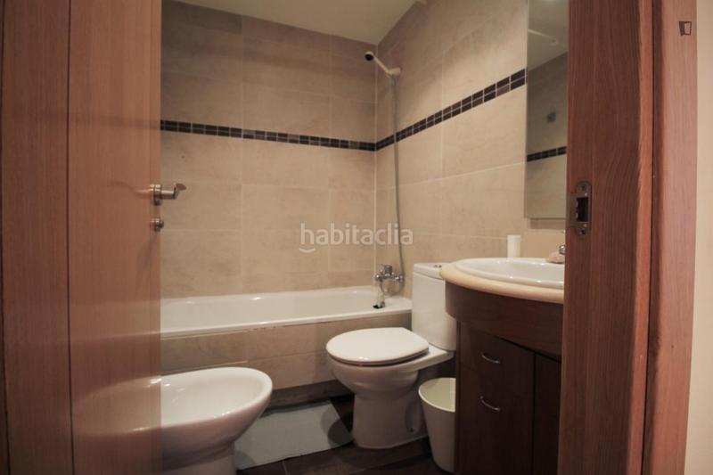 Foto 5d0ab0d6-8706-4d6b-a113-55f89a7f1f0a. Alquiler apartamento en Valdeacederas Madrid