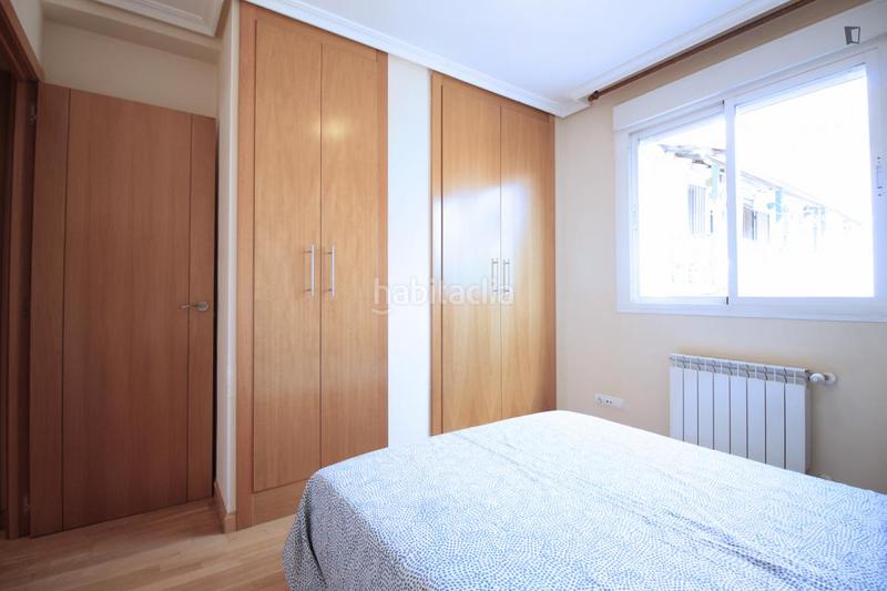 Foto 8c6f9559-7749-4e03-8bb5-713fd7b964ab. Alquiler apartamento en Valdeacederas Madrid