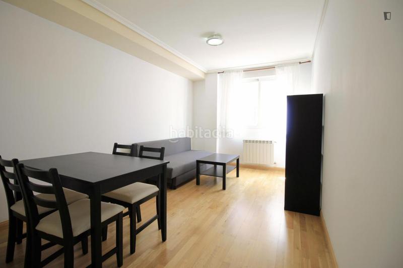 Foto ed08c945-fab9-475a-9d4e-c3ab23f31d2c. Alquiler apartamento en Valdeacederas Madrid