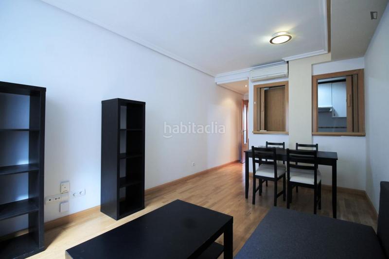 Foto facca20f-f0b1-48d1-b75f-9c7ae0358bfd. Alquiler apartamento en Valdeacederas Madrid