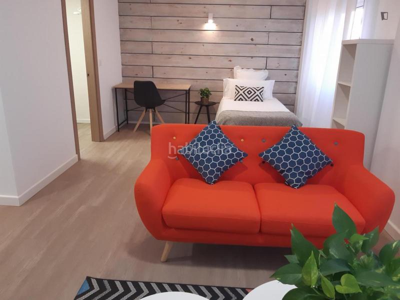 Foto 43dbf371-c437-41f3-abdb-cac8930cc541. Rent studio with heating in San Ildefonso Granada