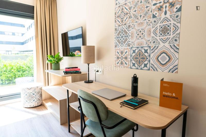 Foto 62c61395-46df-4a6a-8689-3e5494a22f2b. Lloguer pis amb piscina a Campus de la Salud Granada