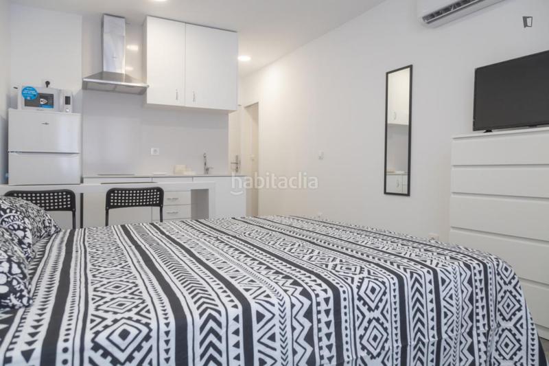 Foto e4ad2b03-3fa3-4595-88c8-2277fedb47a3. Alquiler estudio en Opañel Madrid