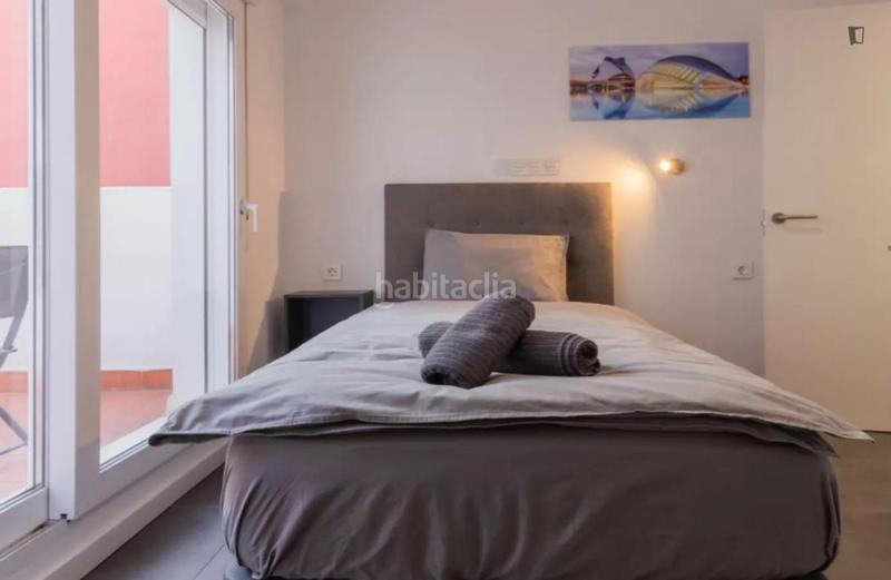 Foto 4775b84a-a797-445e-8b44-fb3e3cc85438. Alquiler estudio en Barrio Benicalap Valencia