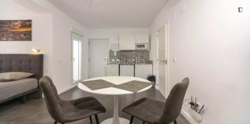 Foto 12c1414b-3d31-467b-8d00-7d35e418e91e. Alquiler estudio en Barrio Benicalap Valencia
