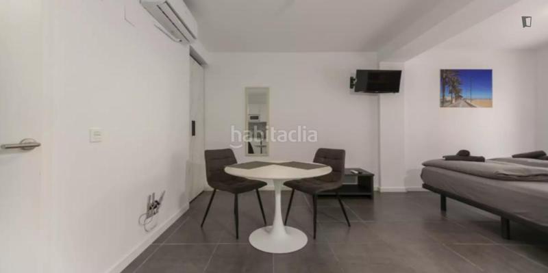 Foto 64e6aa3f-19e8-48ff-9690-89938d3e5d81. Location studio avec chauffage dans Barrio Benicalap Valencia