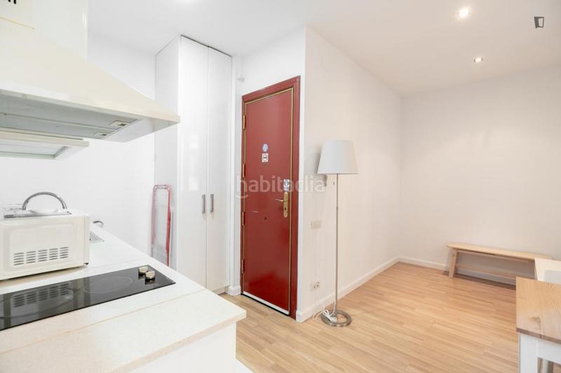 Foto 4e5db525-b81f-49cf-9799-70bb1215f98a. Alquiler apartamento en Barceloneta Barcelona