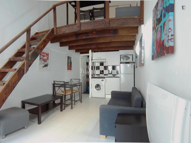 Foto 528ef4c3-417e-4add-a4c6-b4054be18866. Alquiler estudio en Valdeacederas Madrid