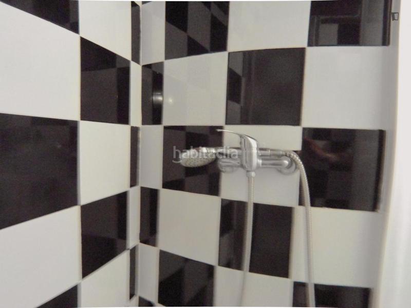 Foto 965c82d6-c0c4-4099-905f-a078620cbda8. Rent studio with heating in Valdeacederas Madrid