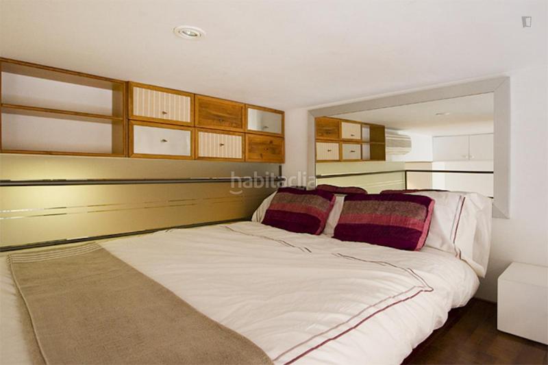 Foto 310e0013-b9e2-4896-8093-5bc5f759b70e. Rent studio with heating in Raval Barcelona