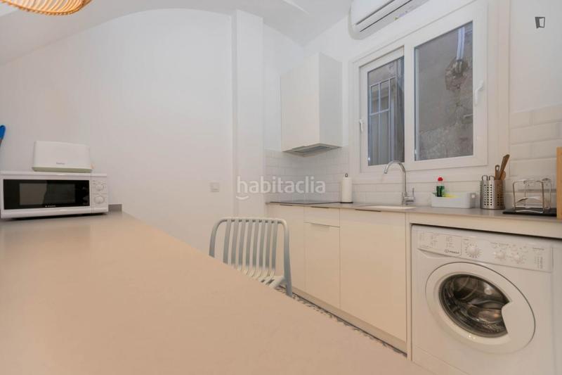 Foto cd5f15c2-0534-4e71-aa8a-6f540520eacf. Alquiler estudio en El Cabanyal-El Canyamelar Valencia