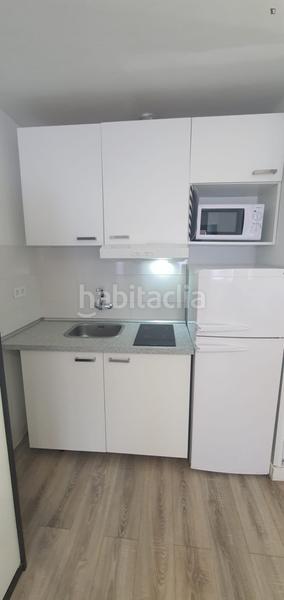 Foto 497ffbcc-46e7-47be-bbb0-c4e443951244. Alquiler estudio en Arapiles Madrid