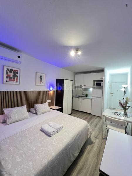 Foto c3be83f8-7a32-4502-99cd-994e49f0df6f. Affitto monolocale con riscaldamento in Arapiles Madrid