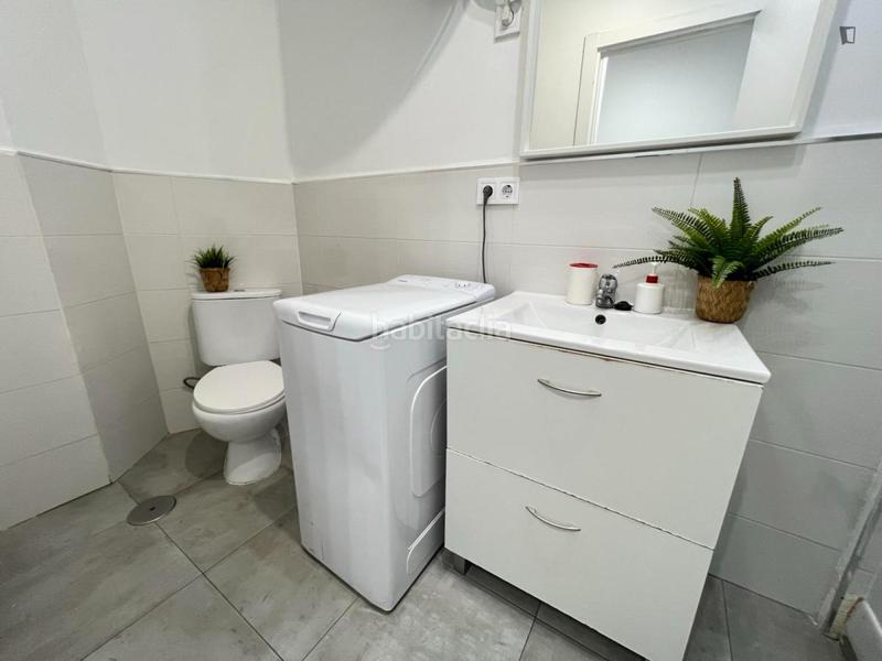 Foto 3a86a474-e856-4534-9820-0623602c5e08. Alquiler estudio en Arapiles Madrid