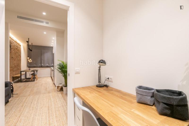 Foto 944afed7-bb10-4256-afc8-555adc84714f. Lloguer apartament a El Camp de l´Arpa del Clot Barcelona