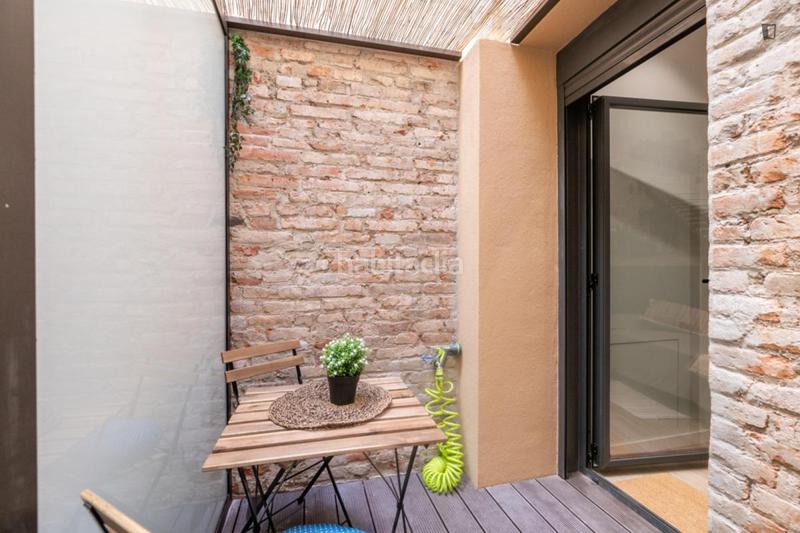 Foto 387f9688-e046-451a-84de-f323d1595ffa. Alquiler apartamento en El Camp de l´Arpa del Clot Barcelona