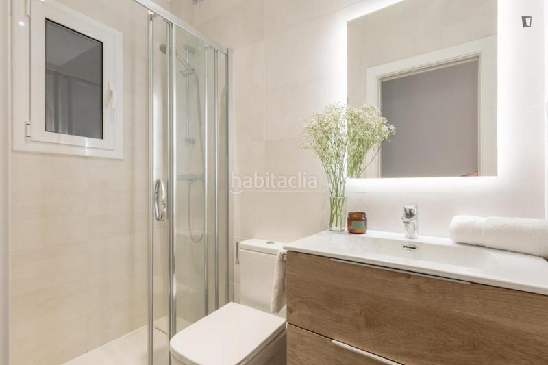 Foto 508c346a-f86e-450e-a9ac-e12e9442946a. Alquiler estudio en Sants-Badal Barcelona