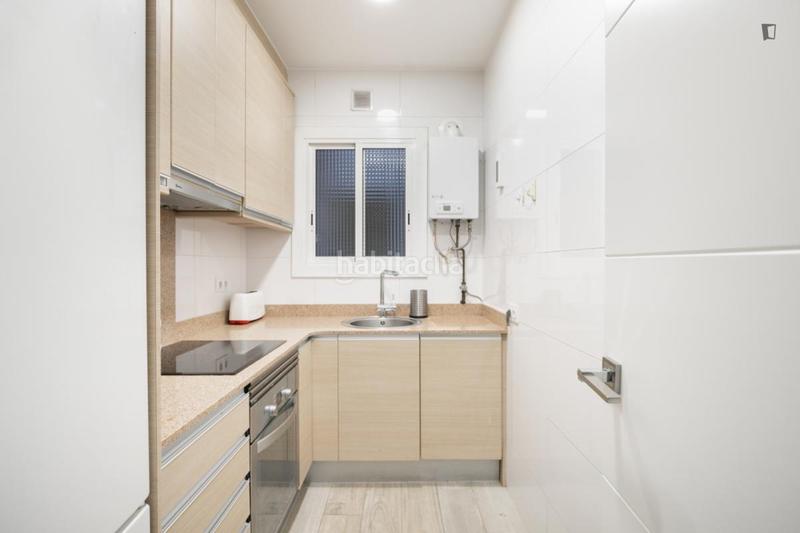 Foto 7cbefa29-f762-4226-b035-01397eaccfd3. Alquiler apartamento en El Camp de l´Arpa del Clot Barcelona