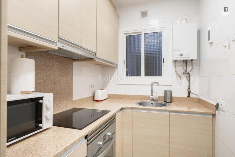 Foto 0fb656cd-1e86-4246-a4d7-d1408e9450b9. Miete appartement mit heizung in El Camp de l´Arpa del Clot Barcelona