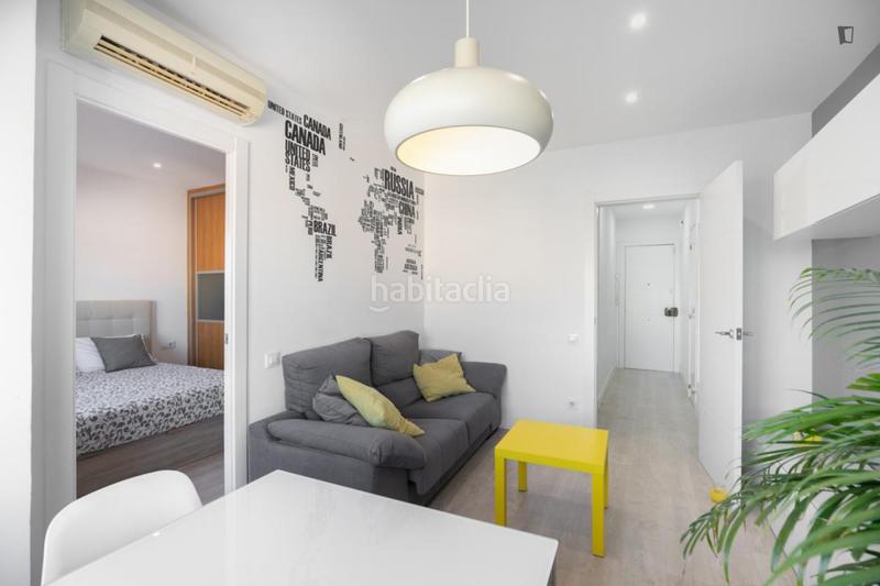 Foto 9f9e8f41-55bf-4236-aec2-4b6d49fbdecb. Miete appartement mit heizung in El Camp de l´Arpa del Clot Barcelona