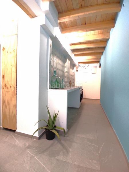 Foto 4bc78f9b-6a18-4b2e-bfc6-3e5a2ee2acf2. Location studio dans Barrio Benicalap Valencia