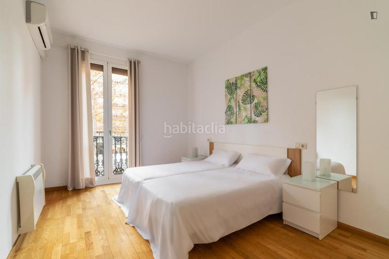 Foto b938cca0-57eb-42cd-9173-c10f5648f773. Rent apartment with heating in Sant Antoni Barcelona