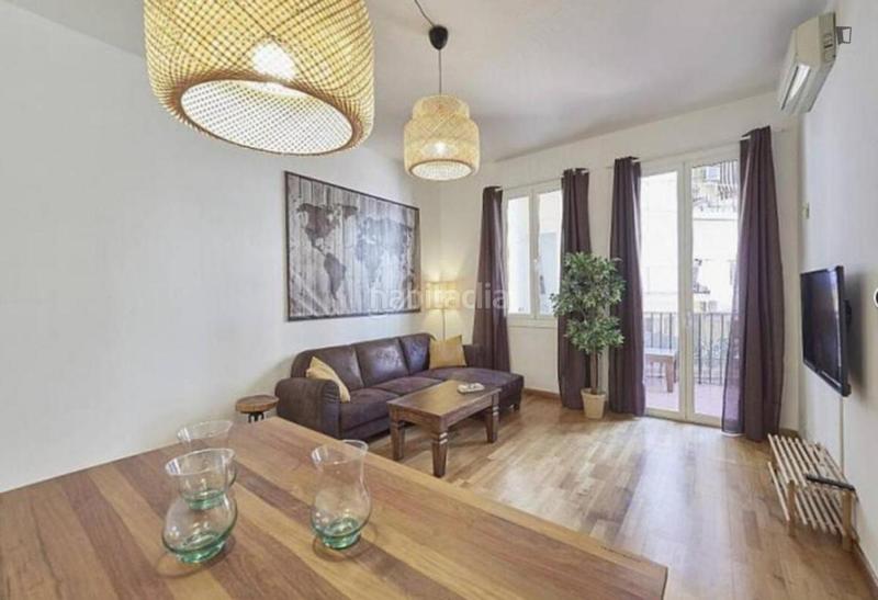 Foto e9b0b4ad-d385-40d8-b087-18e1faae286a. Rent apartment with heating in Sant Antoni Barcelona