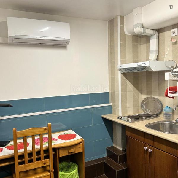 Foto 0e6236e3-954f-4813-b5ae-50115793bbb6. Location studio avec chauffage dans Collblanc Hospitalet de Llobregat (L´)