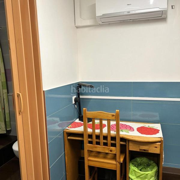 Foto e121a8a1-3238-47d7-b704-6be84803f336. Rent studio with heating in Collblanc Hospitalet de Llobregat (L´)