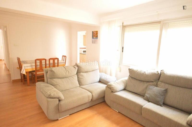 Foto 976b6aab-d785-4e7f-aa94-7de6d822bbe4. Alquiler apartamento en Mont Olivet Valencia