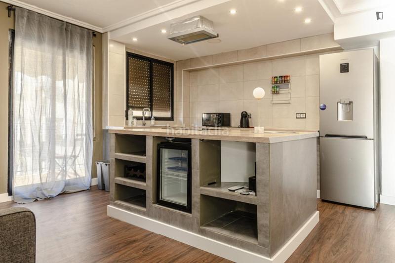 Foto 1430b566-2af0-4921-84f2-b85074da89fc. Lloguer apartament a Mont Olivet Valencia