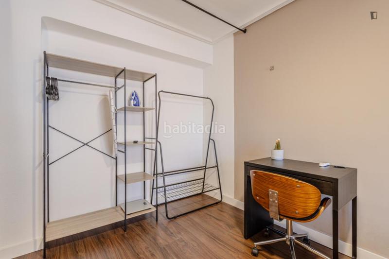 Foto a896c6bf-24c3-4b92-87eb-d803a3aac645. Lloguer apartament a Mont Olivet Valencia