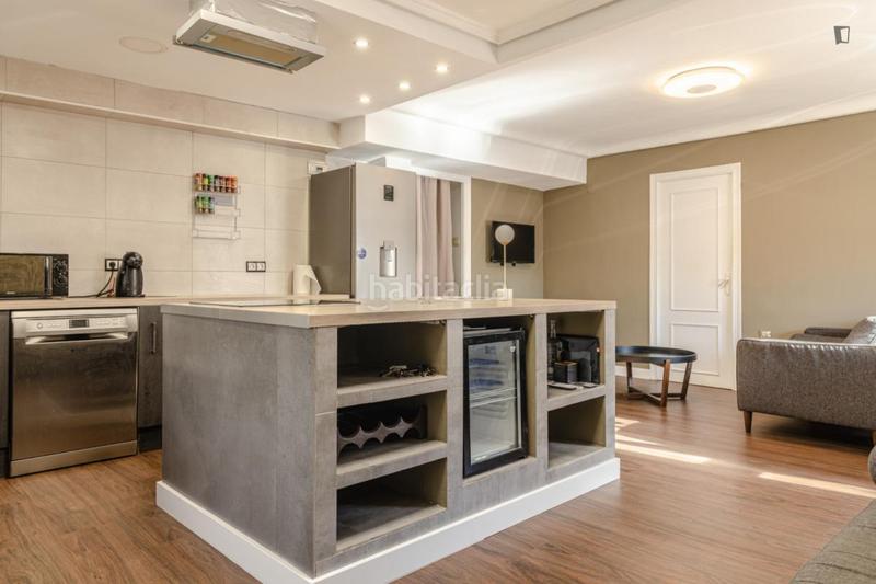 Foto 72a429b9-5876-43d5-90a8-459730a788ba. Alquiler apartamento en Mont Olivet Valencia