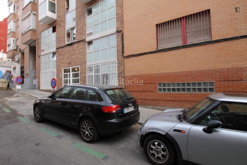 Foto 3a17b026-8a1b-47a9-9701-95ff52761046. Rent studio in Valdeacederas Madrid