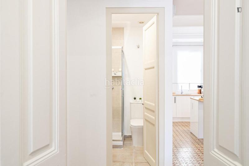 Foto 07fe42cf-5bfa-4a45-836d-2eb4ad5cad40. Alquiler apartamento en Barceloneta Barcelona